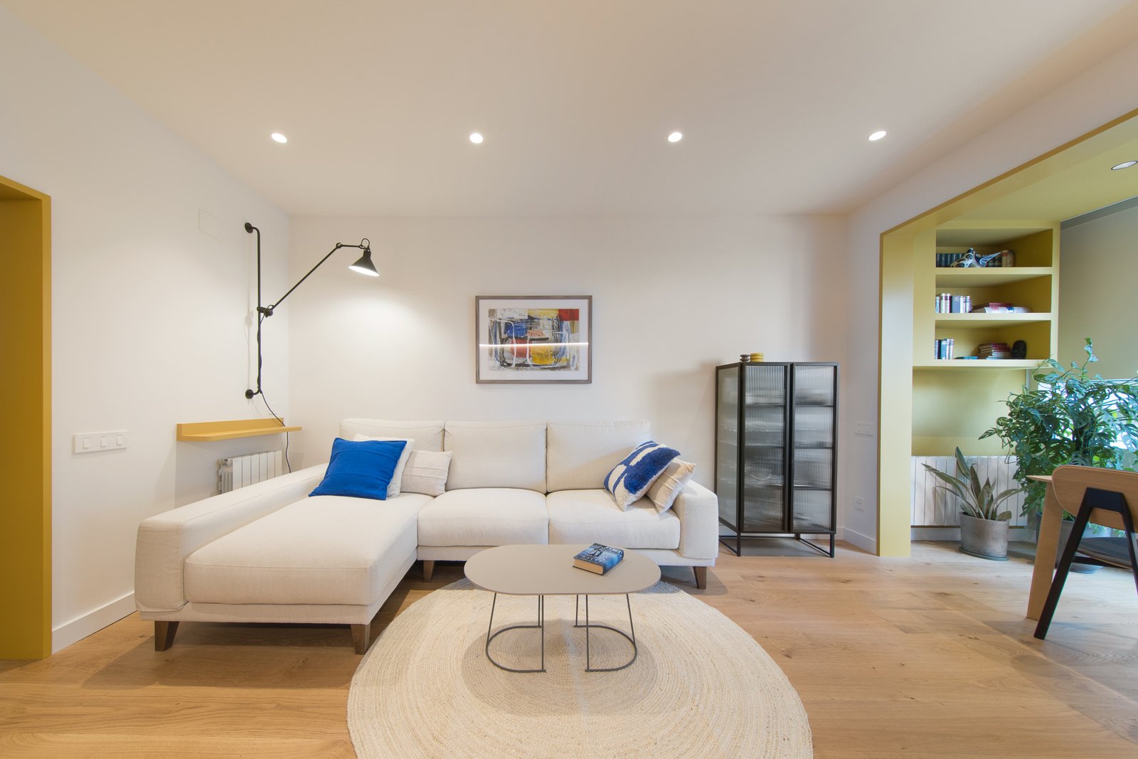 Sofá con chaise longue