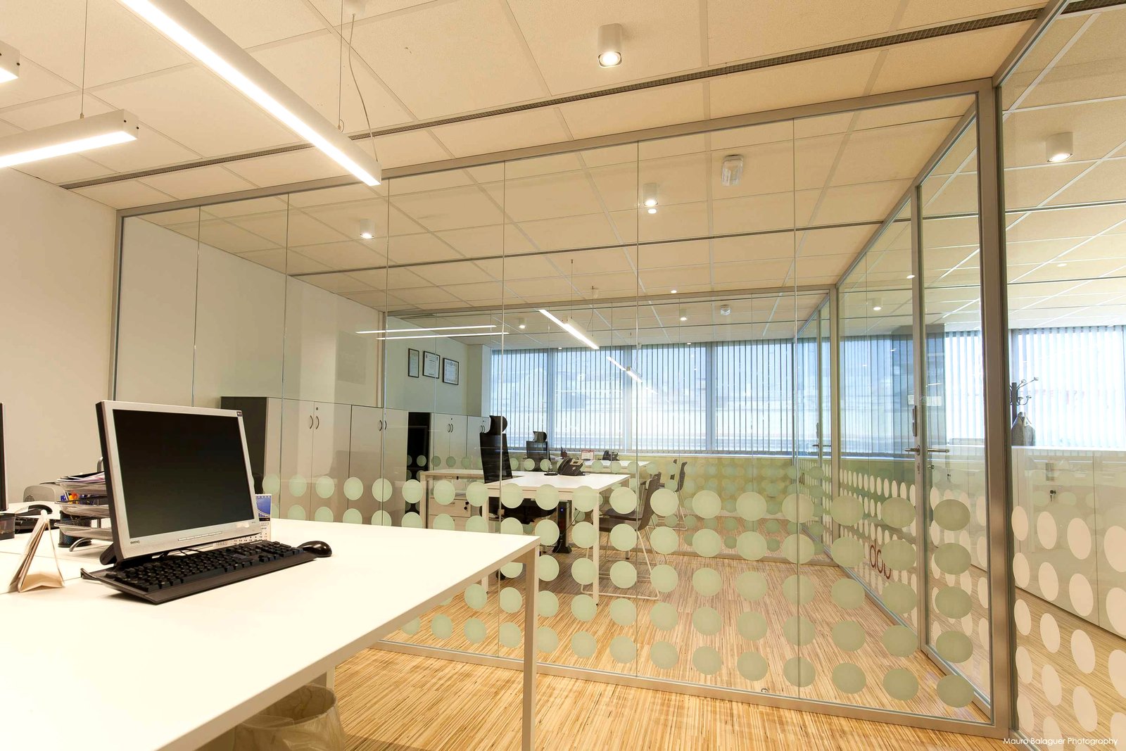 Despachos mamparas de cristal